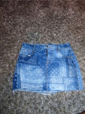 Denim Bandana-Print Mini Skirt in Blue